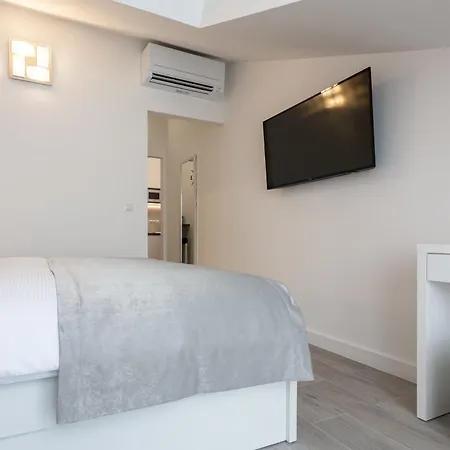 Stonehouse 2 Apartman *