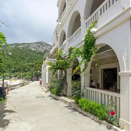 Apartman Stonehouse 2