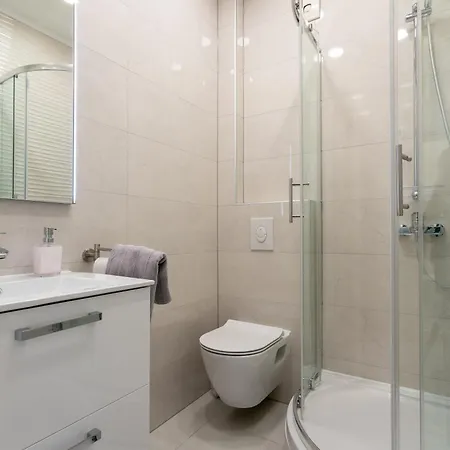Apartment Stonehouse 2