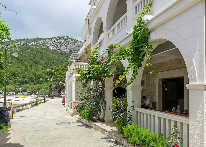 Apartamento Stonehouse 2